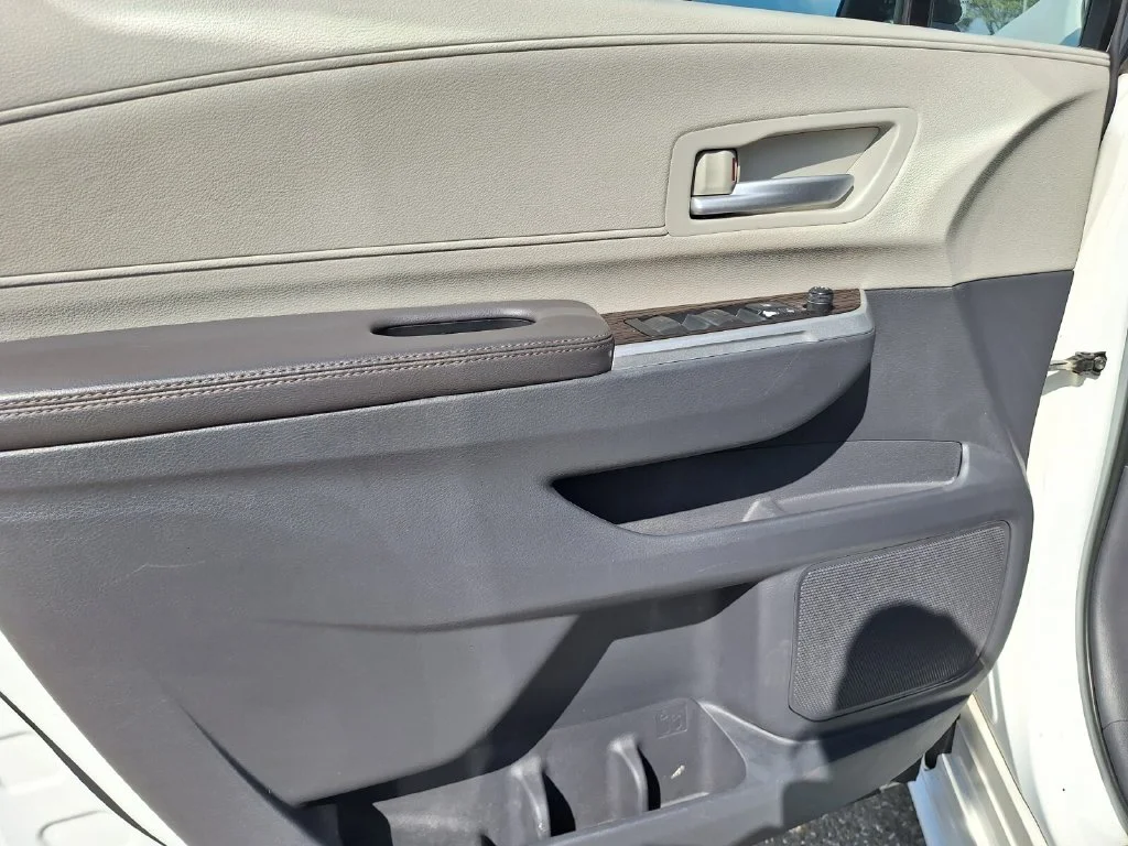 Used 2023 Beige Toyota XLE image 28