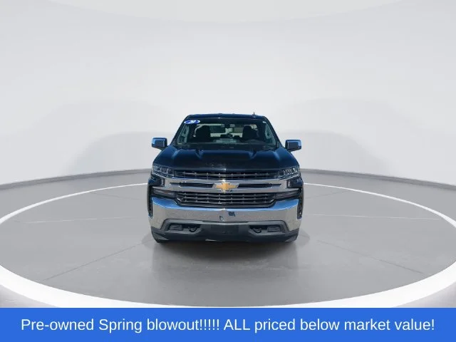Used 2020 Black Chevrolet LT image 3