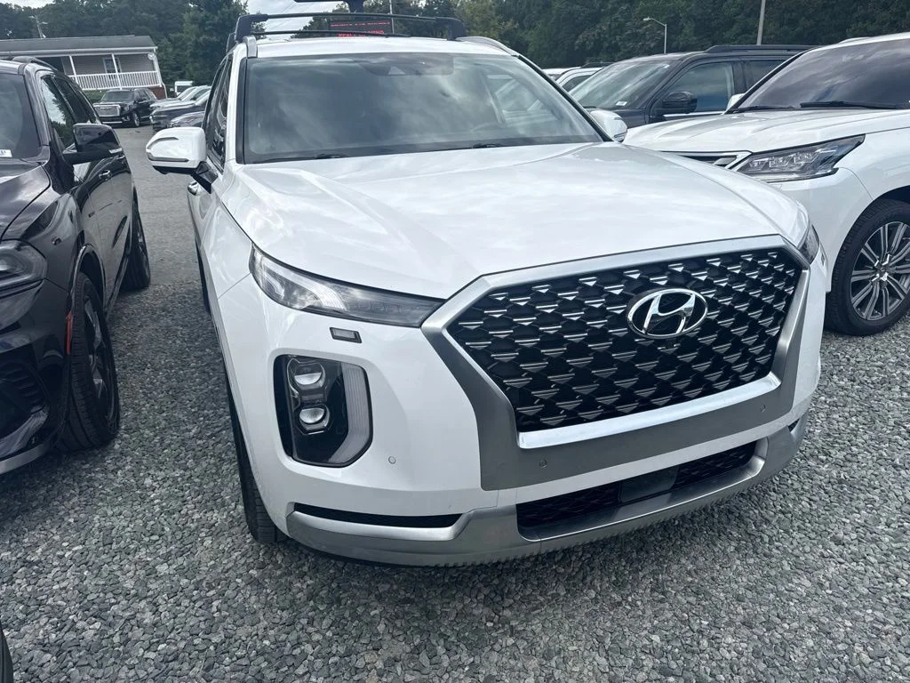 Used 2021 White Hyundai Calligraphy image 2