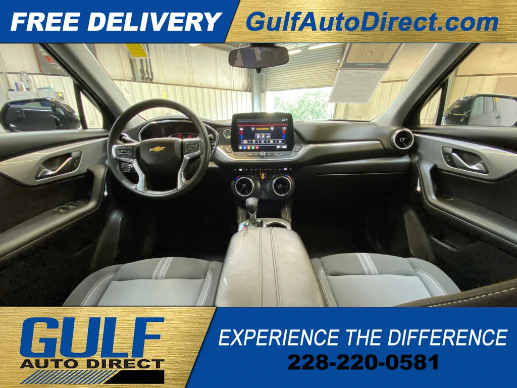 Used 2025 Black Chevrolet LT image 2