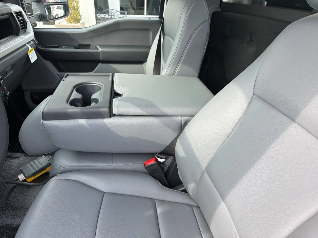 New 2026 Oxford White Ford F-550® XL image 13