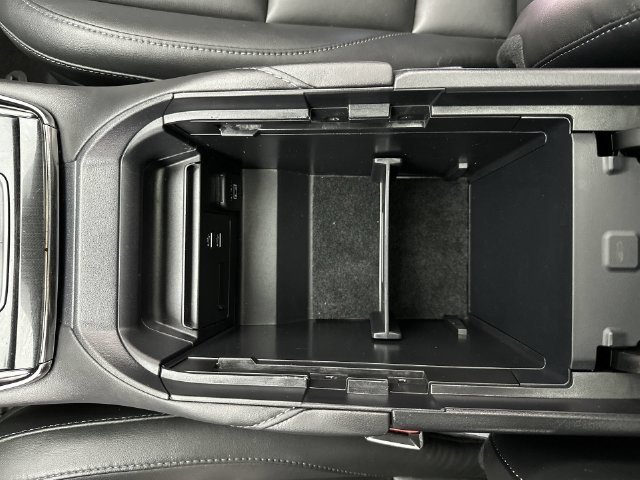 Used 2021 White Mazda Preferred image 20