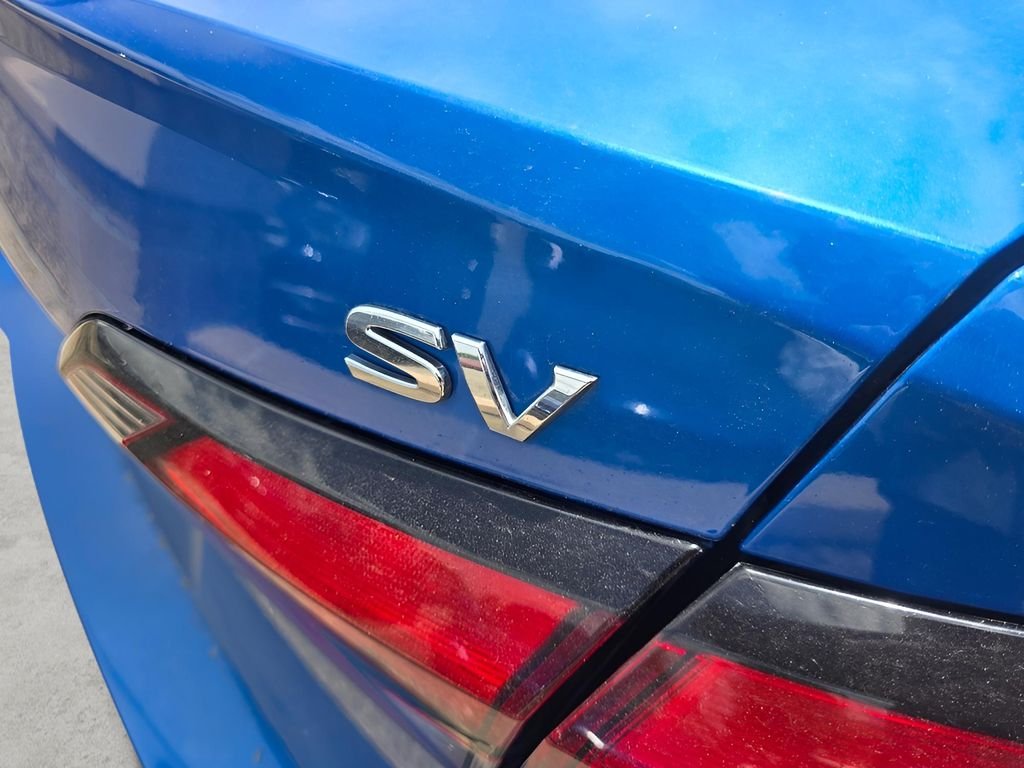 Used 2020 Electric Blue Metallic Nissan SV image 19