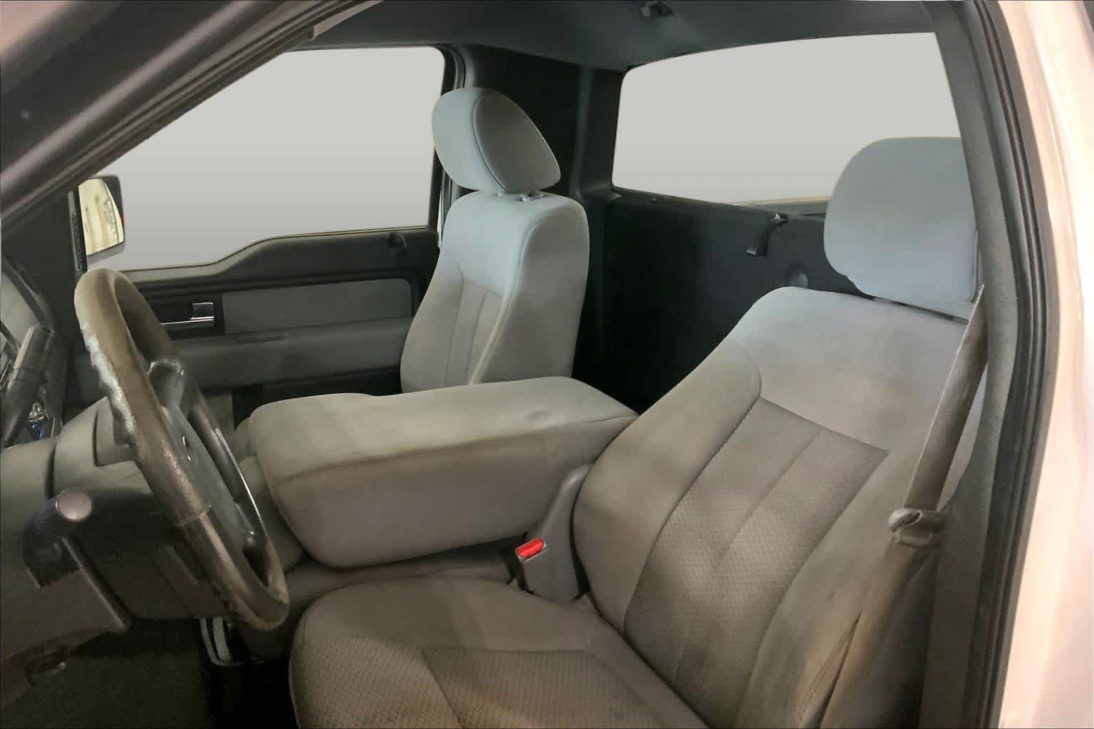 Used 2014 Oxford White Ford XL image 6