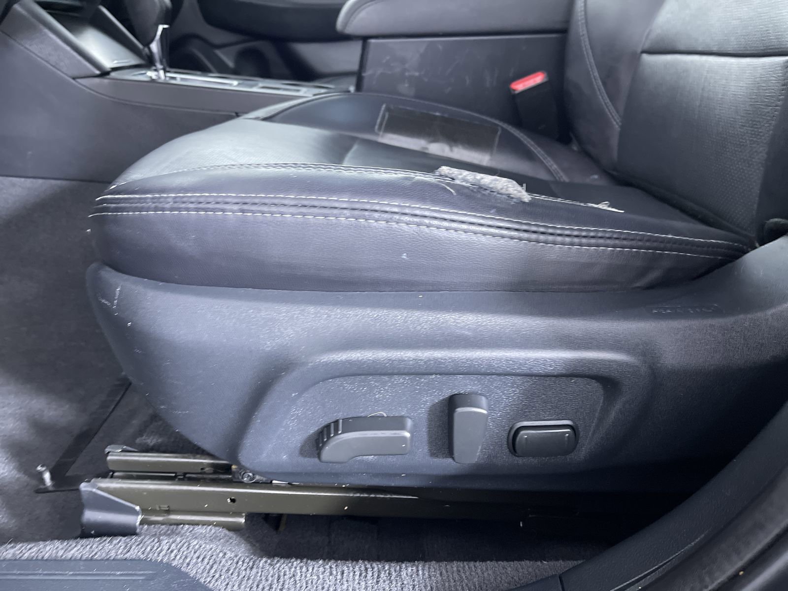Used 2018 Magnetite Gray Metallic Subaru Limited image 13