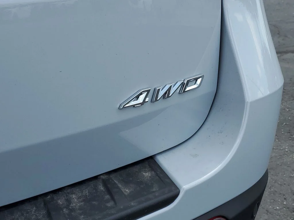 New 2026 Space White Metallic Ford Active image 32