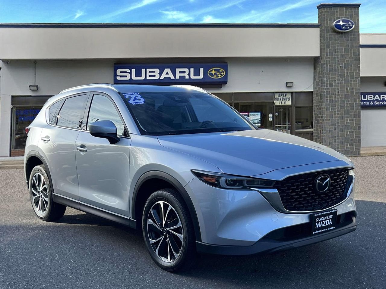 2023 Mazda CX-5 S Premium package