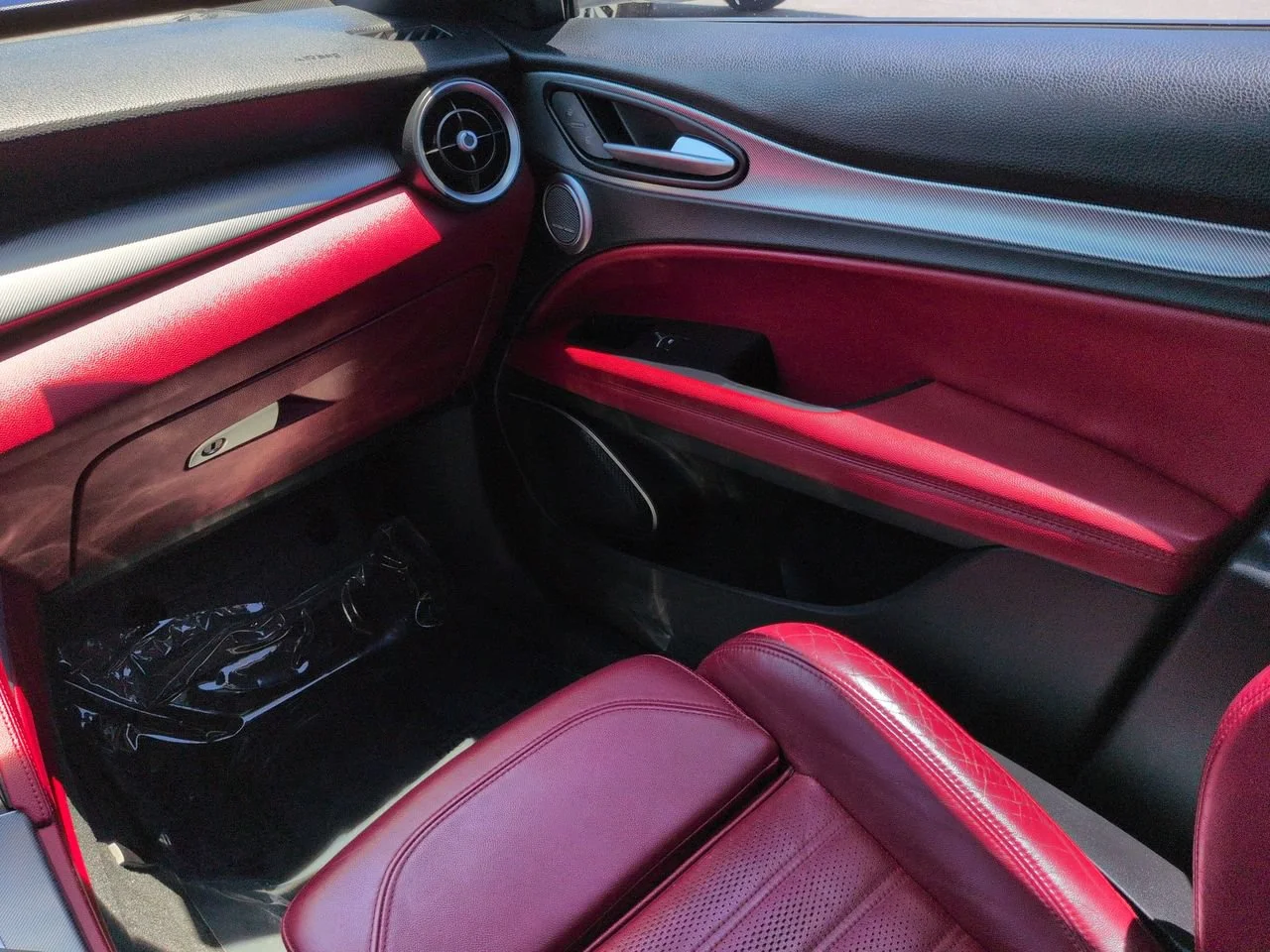 Used 2019 Alfa White Alfa Romeo Ti Sport image 17