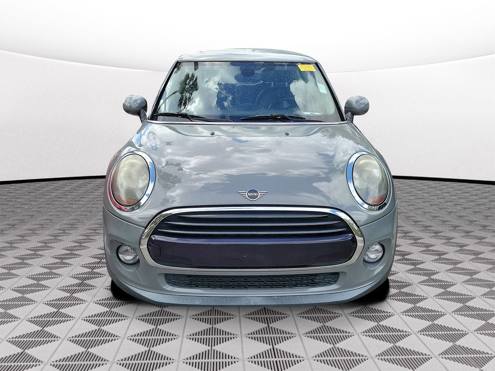 Used 2019 MINI Hardtop 2 Door Base with VIN WMWXP5C58K2H30065 for sale in Coconut Creek, FL