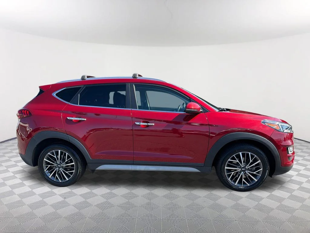Used 2021 Red Hyundai Limited image 4