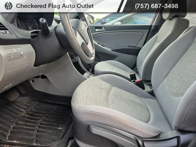 Used 2017 Pulse Red Hyundai SE image 8