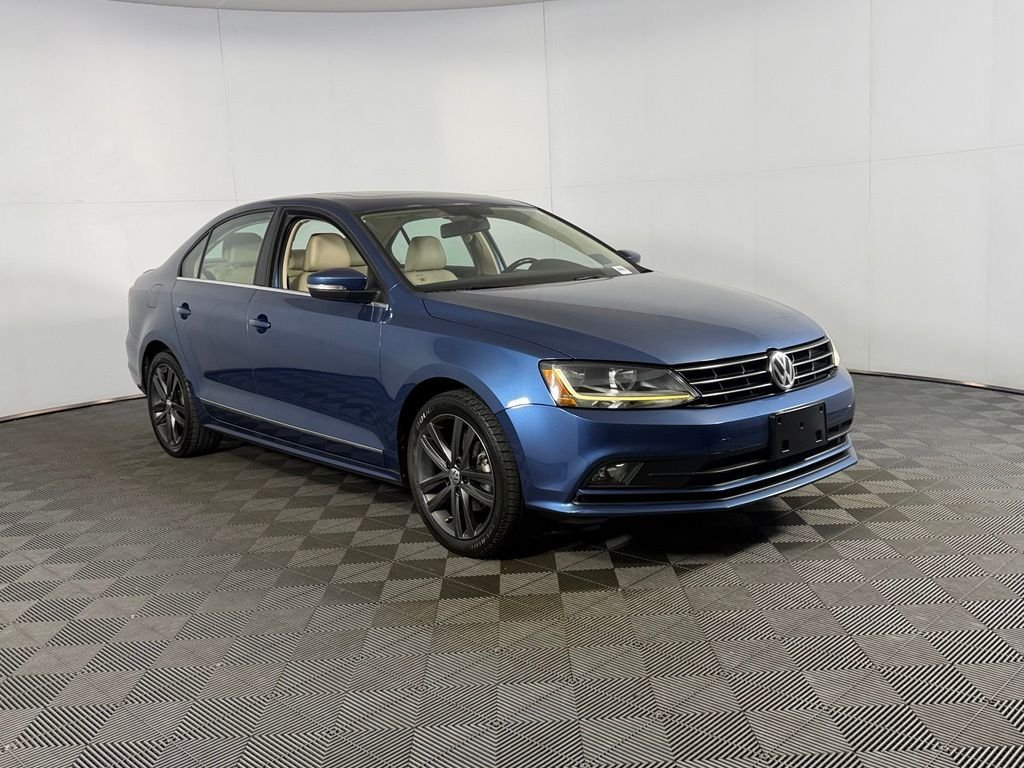 Used 2018 Blue Volkswagen 1.8T SEL image 3
