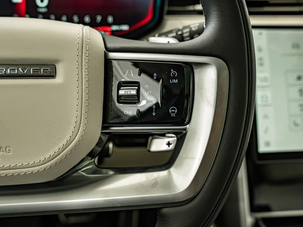 New 2026 Icy White Satin Land Rover SE image 20