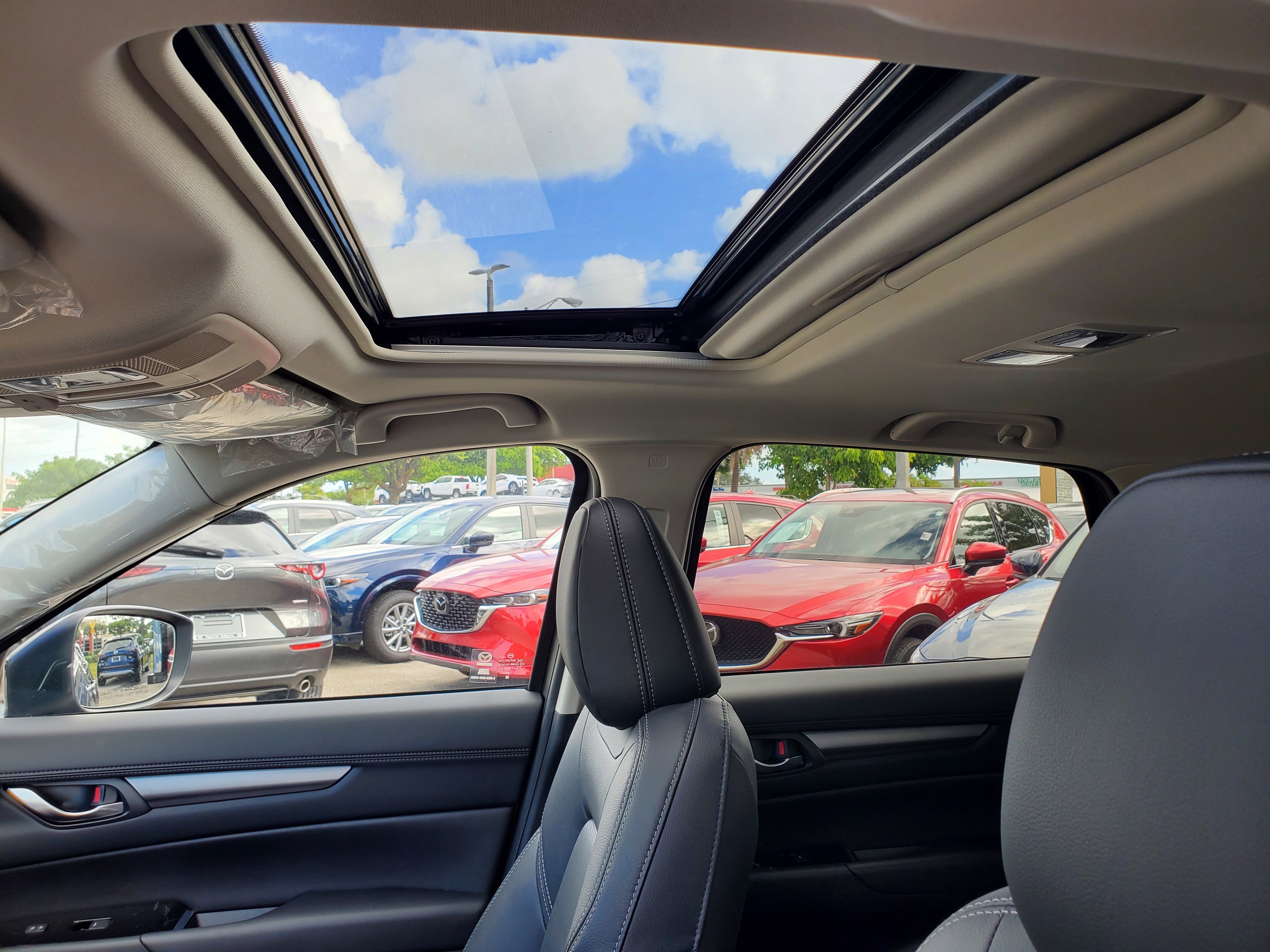 2025 Mazda CX-5 S Preferred package - Photo 8