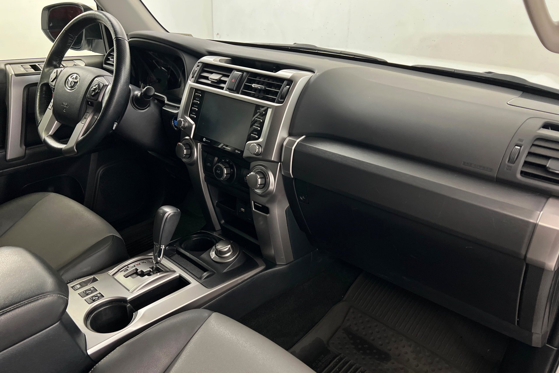 Used 2024 White Toyota SR5 Premium image 23