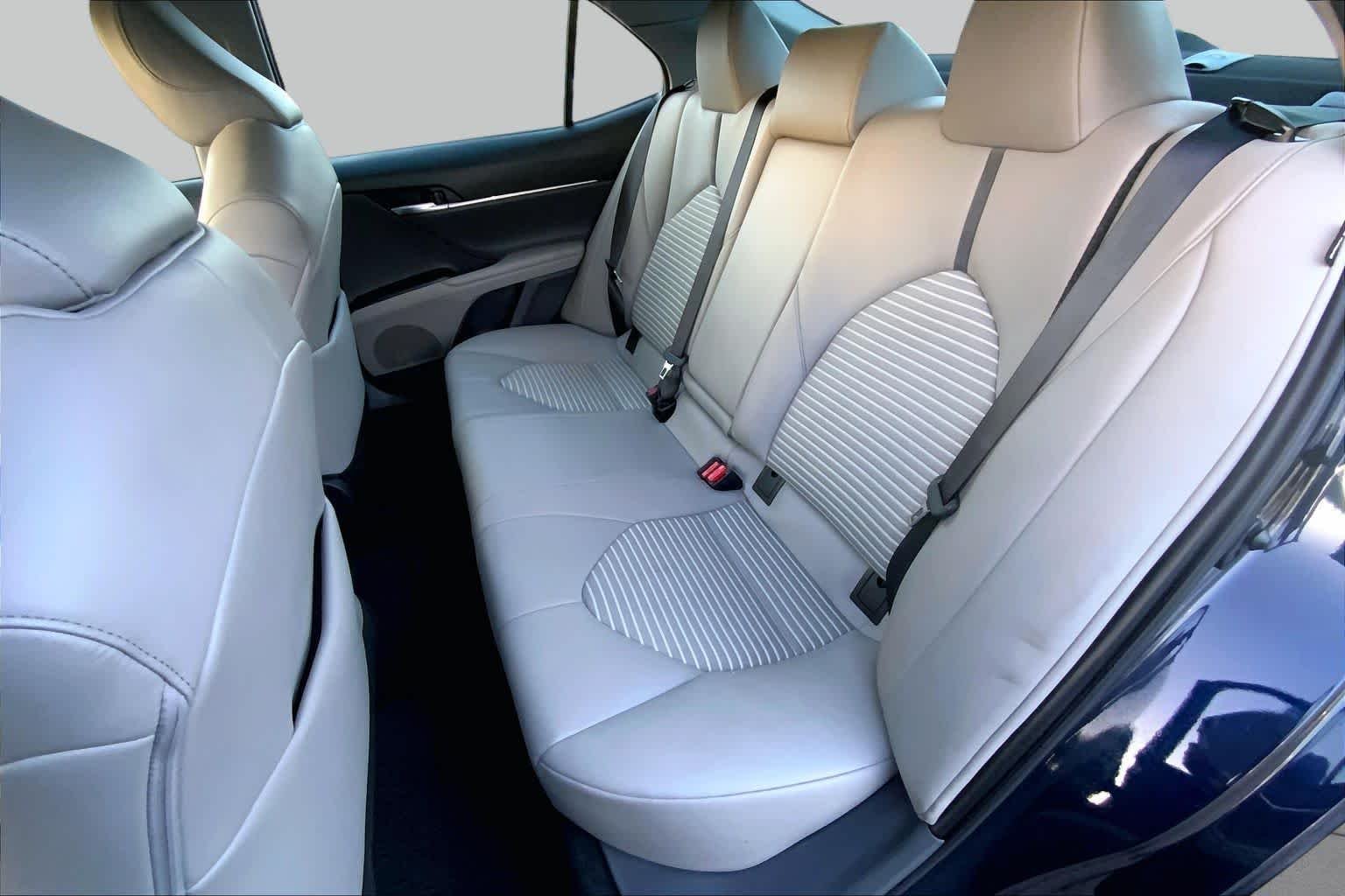 Used 2022 BLUE Toyota SE image 20