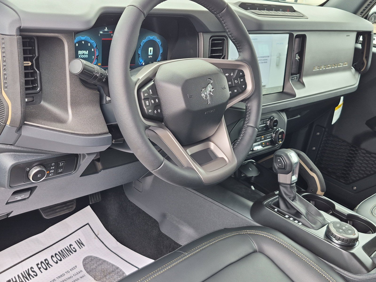 New 2026 Oxford White Ford Badlands® image 21