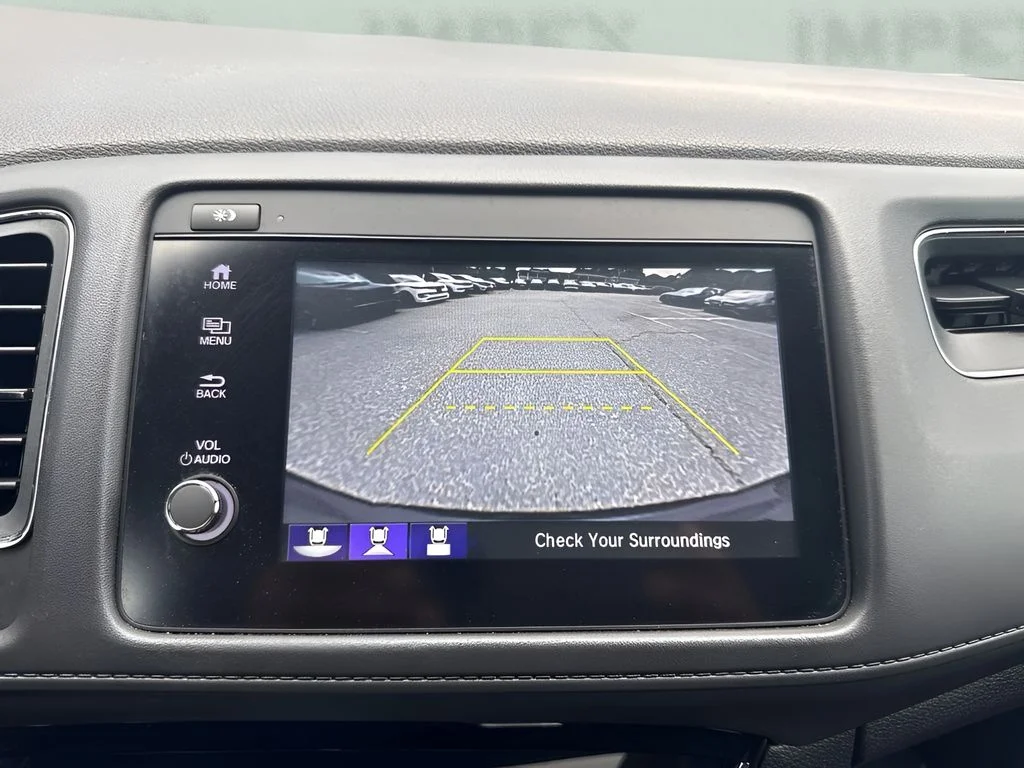 Used 2019  Honda EX image 11