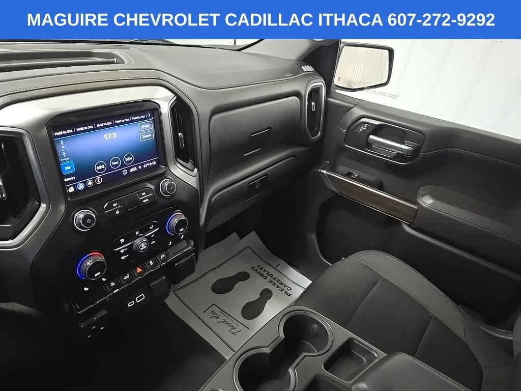 Used 2019  Chevrolet LT image 25