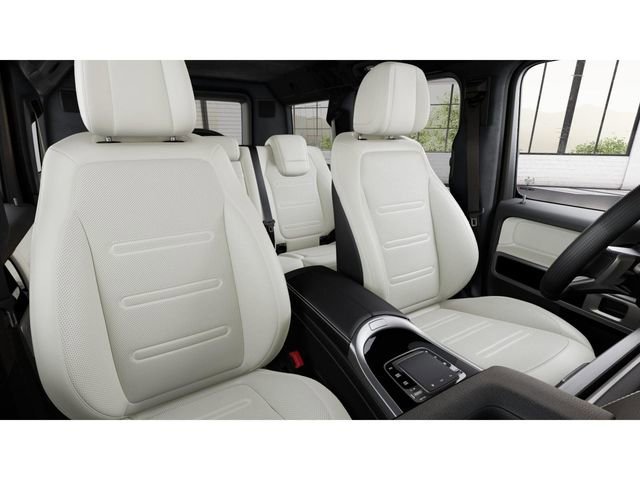 New 2026 MANUFAKTUR Night Black Magno Mercedes-Benz G 580 image 7