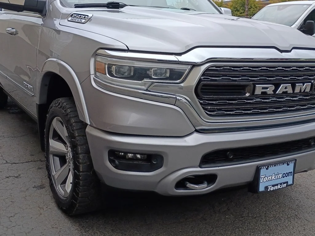 Used 2022 Billet Silver Metallic Clearcoat Ram Limited image 11