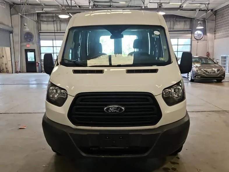 Used 2019 Oxford White Ford 250 image 2