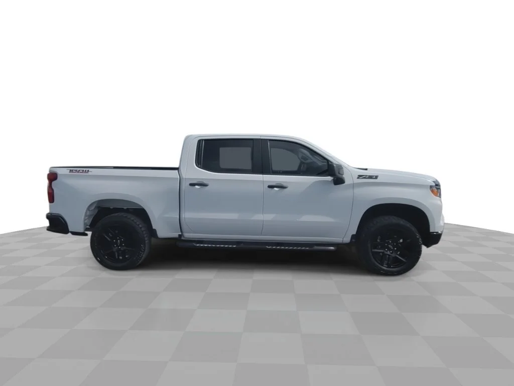 2024 Chevrolet Silverado 1500 Custom - Photo 9