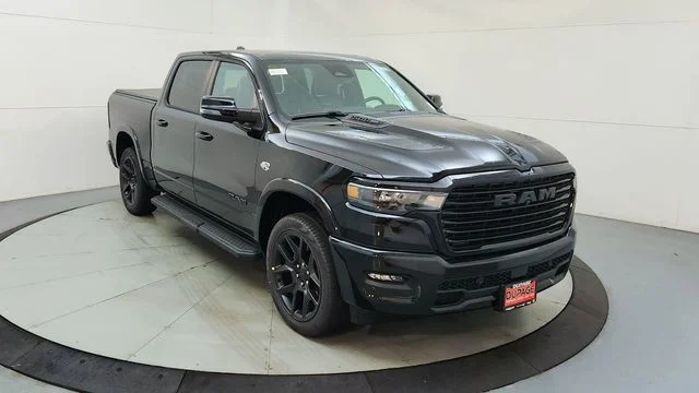 New 2026 Diamond Black Crystal Pearl-Coat Exterior Paint RAM Laramie image 16