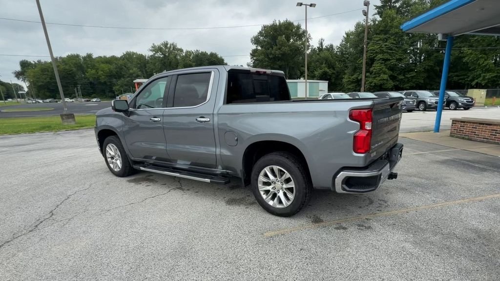 Used 2021 Gray Chevrolet LTZ image 6