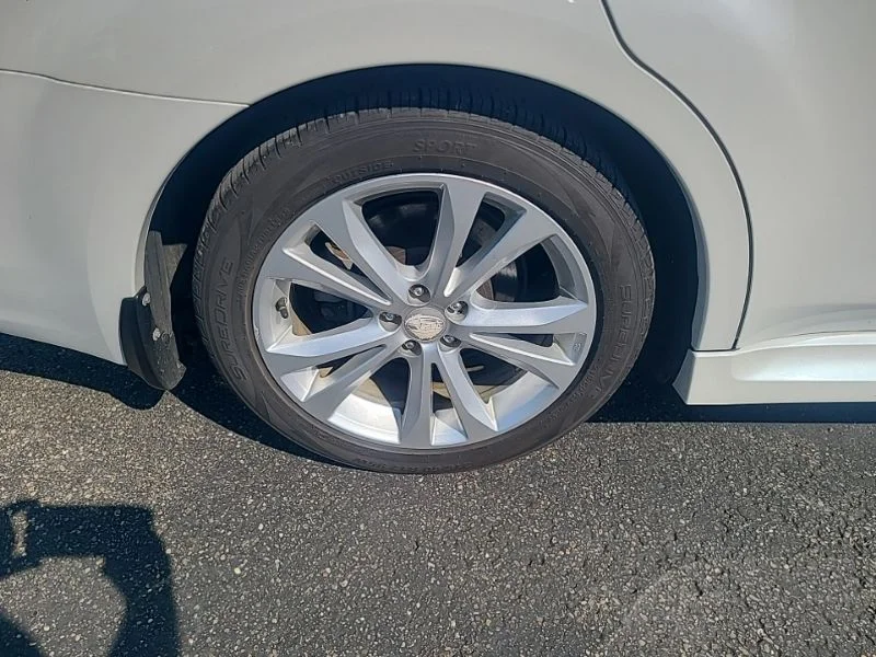 Used 2014 White Subaru 2.5i image 8