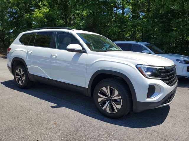 New 2026 White Volkswagen SE image 3