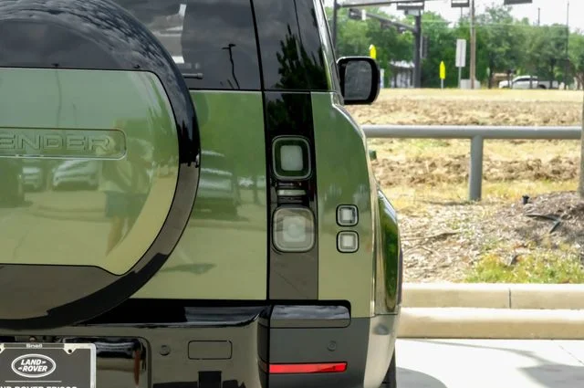 New 2026 Woolstone Green Metallic Land Rover S image 59