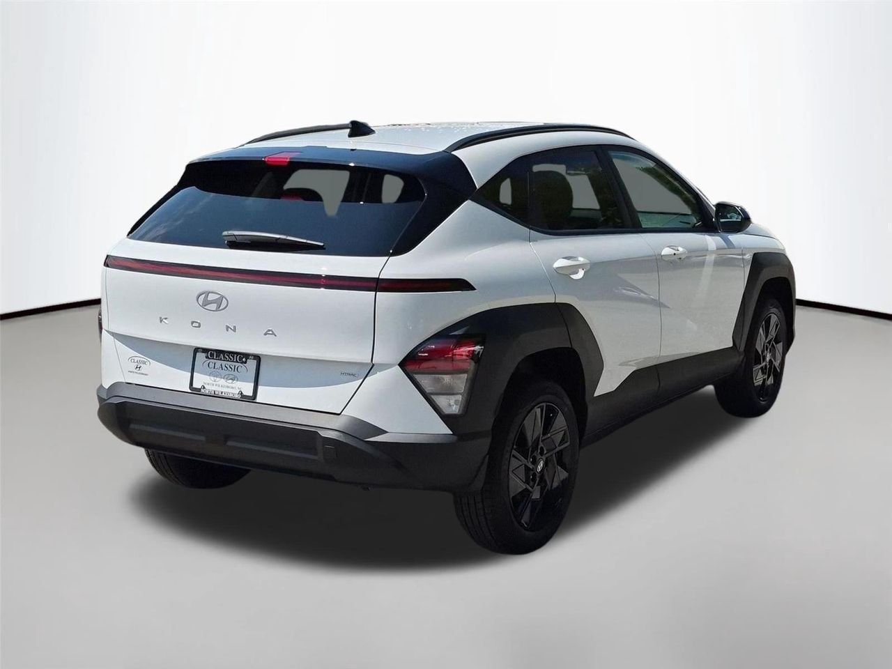 New 2027 Atlas White Hyundai SEL Sport AWD image 5