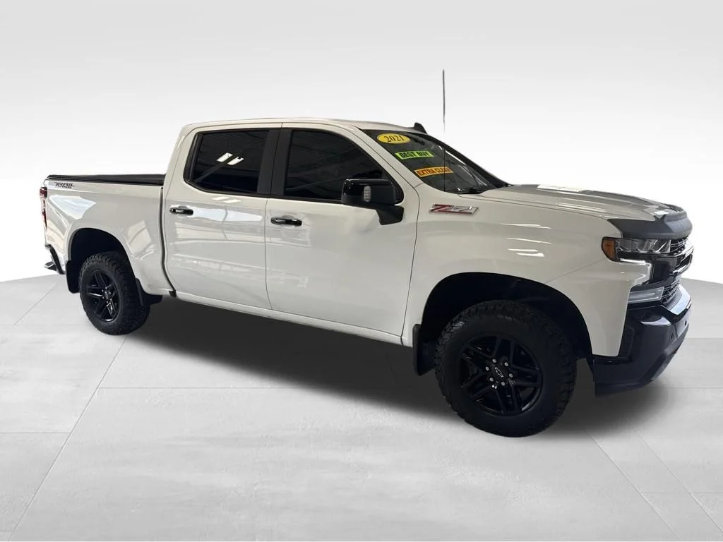 Used 2021 White Chevrolet LT Trail Boss image 11