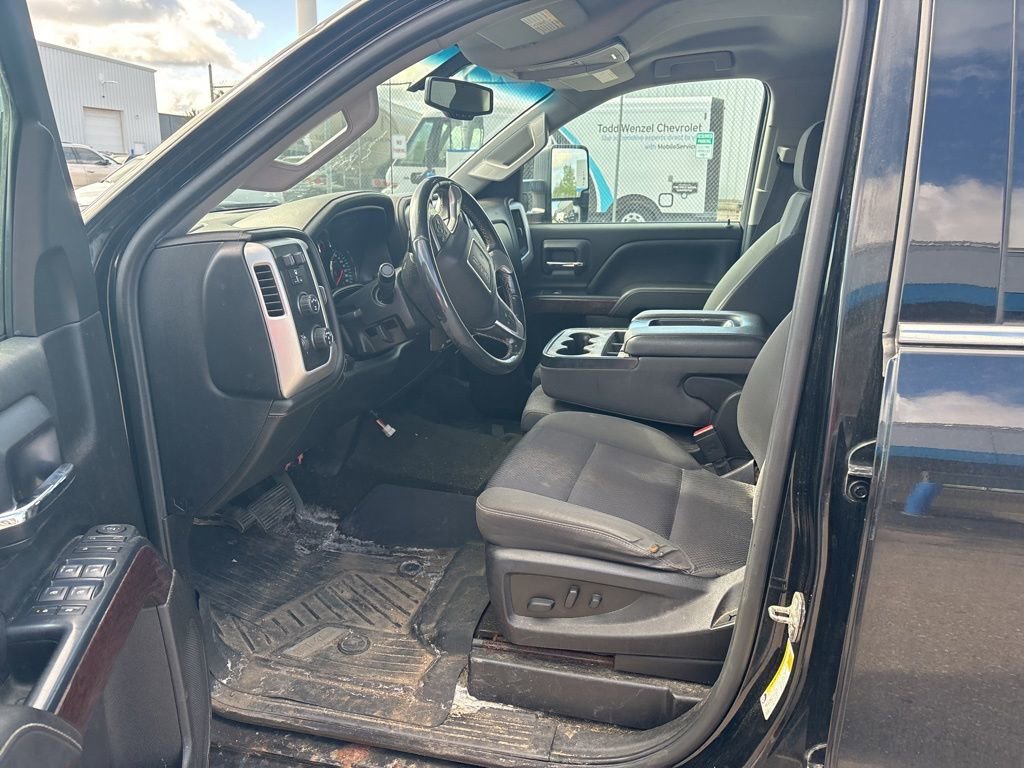 Used 2018 ONYX BLACK GMC SLE image 13