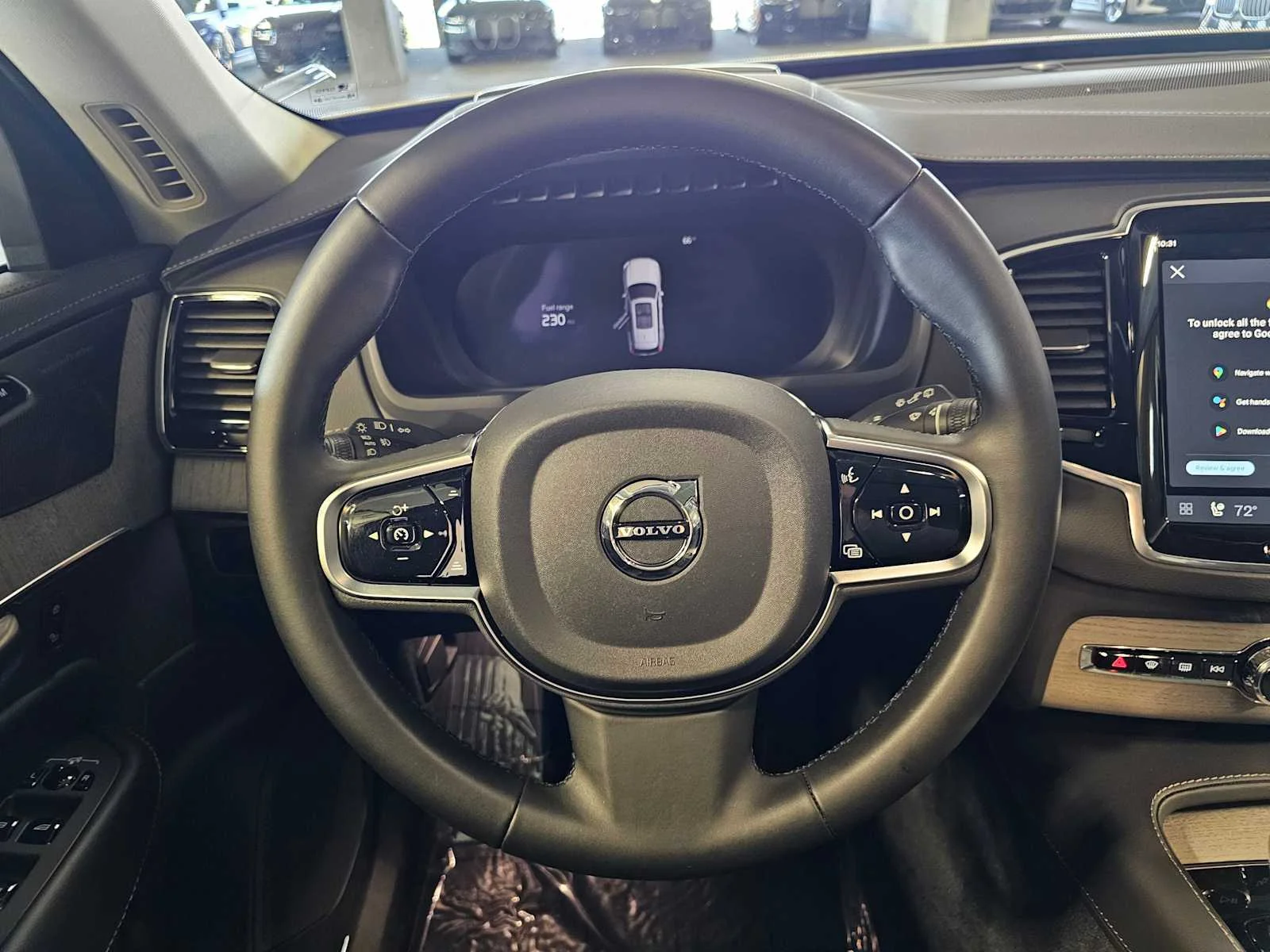 Used 2025 Crystal White Metallic Volvo Ultra image 11