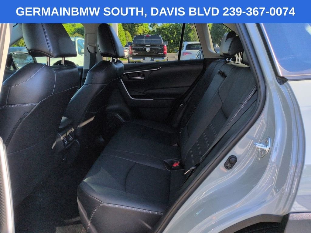 Used 2021 Lunar Toyota XLE Premium image 16