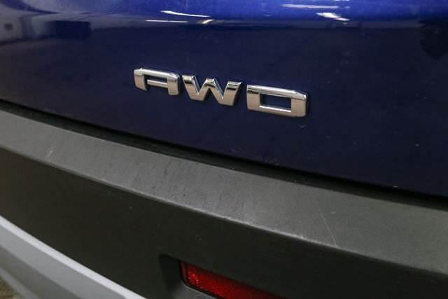 Used 2023 Blue GMC SLE image 10