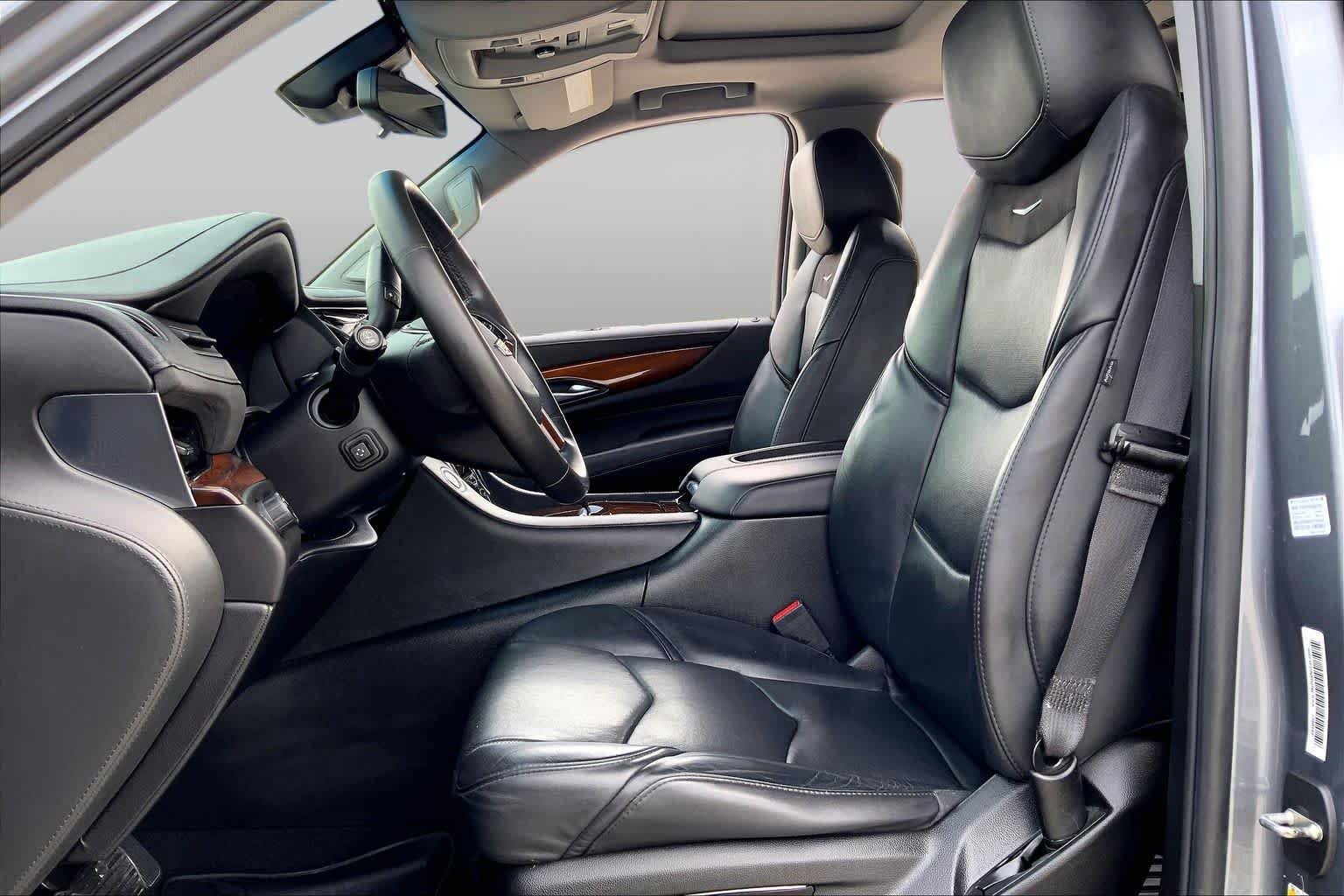 Used 2018 Satin Steel Metallic Cadillac Luxury image 8