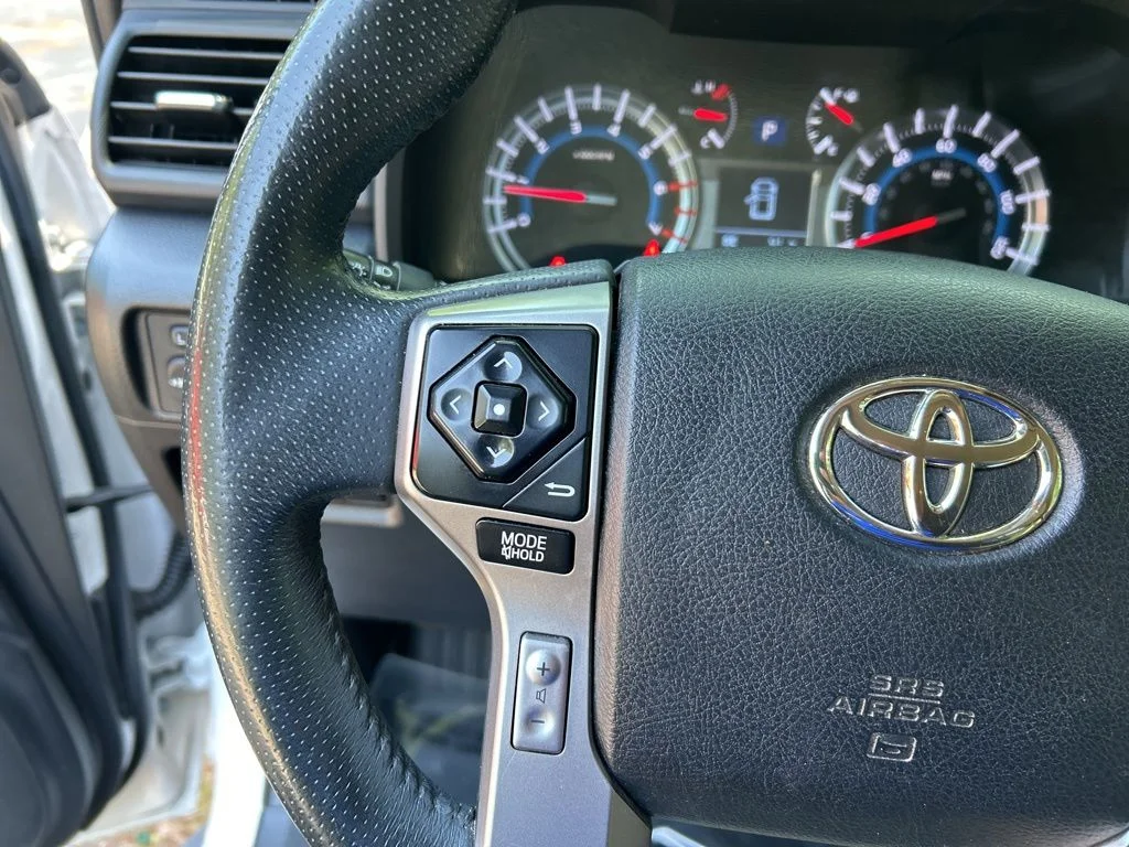 Used 2018 White Toyota SR5 Premium image 23