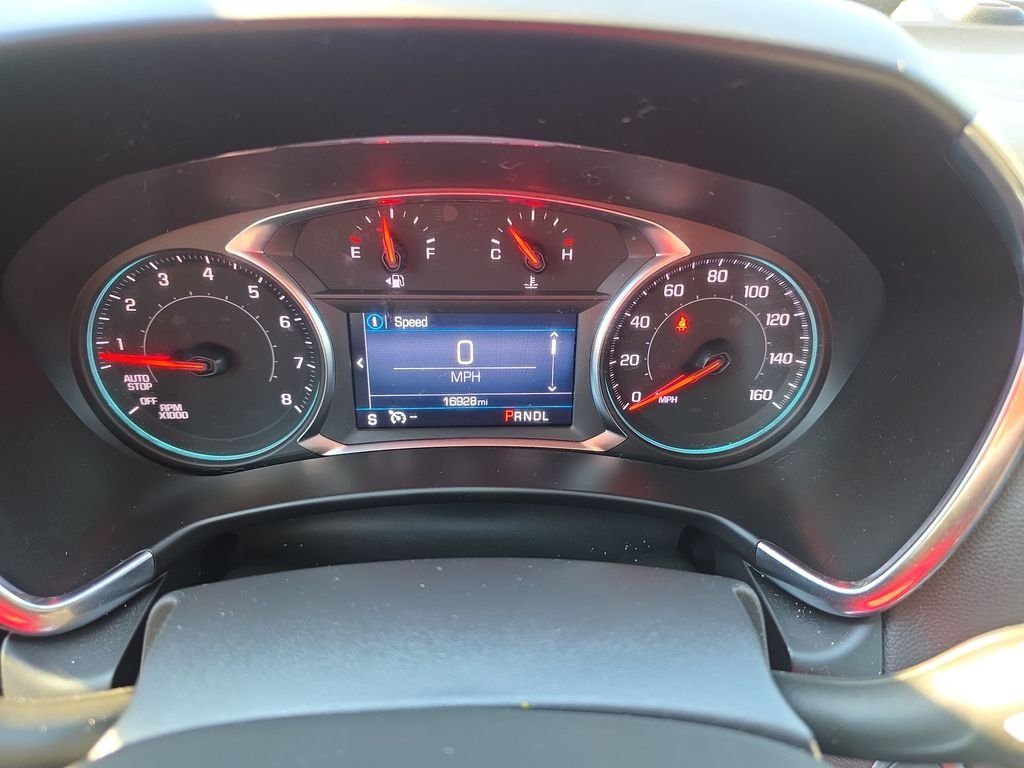 Used 2022 Silver Chevrolet LT image 17