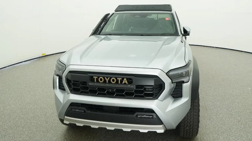 New 2026 Celestial Silver Metallic Toyota Trailhunter image 46