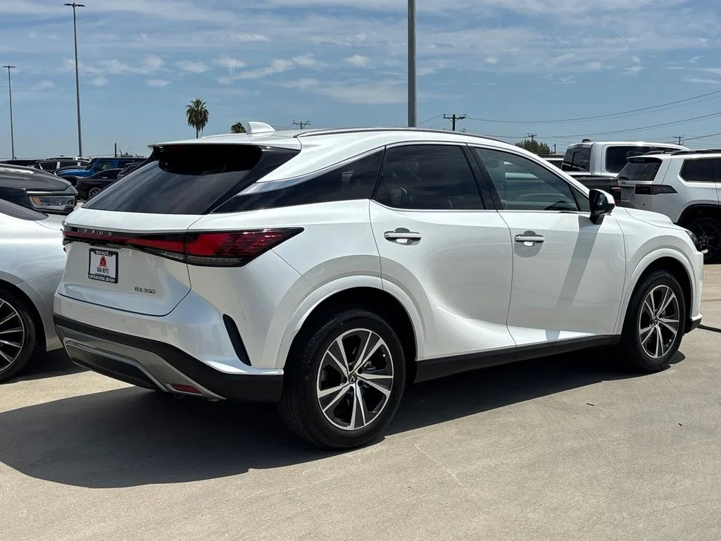 Used 2024 White Pearl Lexus 350 Premium image 3