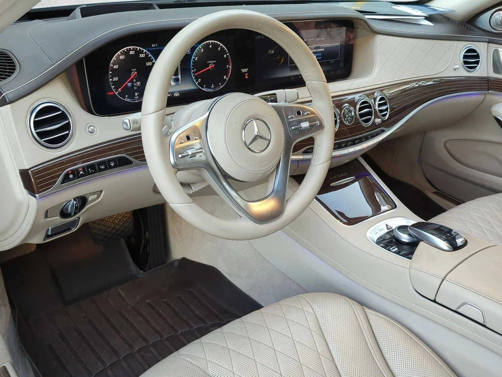 Used 2020 Iridium Silver Metallic Mercedes-Benz Maybach S 560 image 10