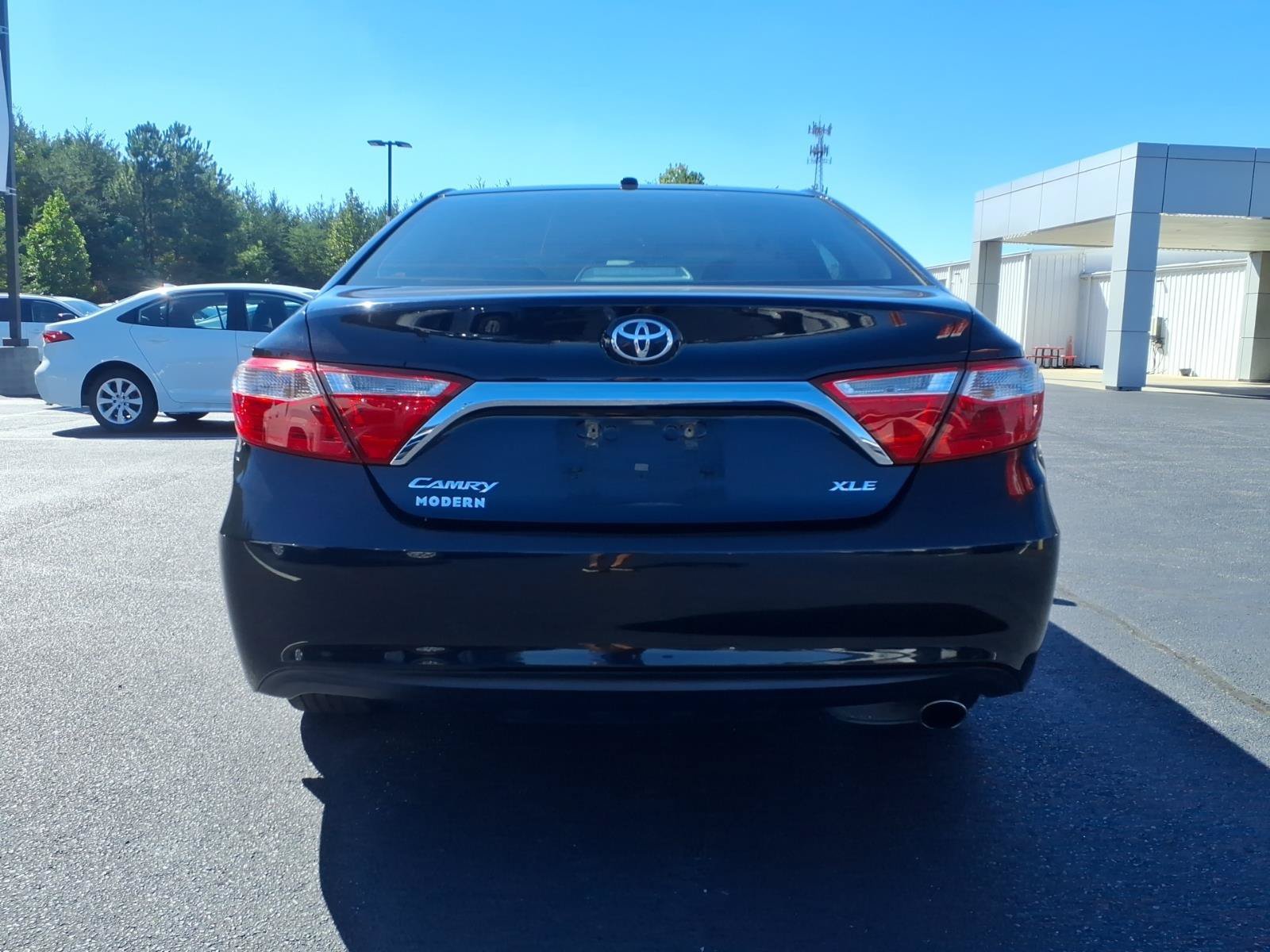Used 2015 Attitude Black Toyota XLE image 4