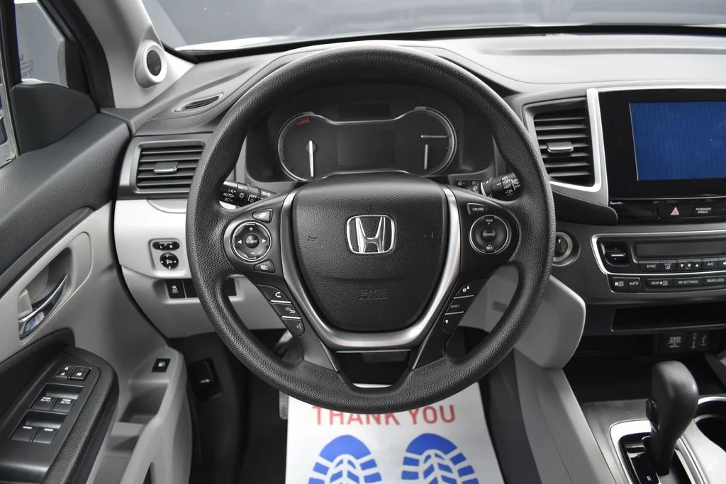 Used 2017 Silver Honda EX image 10