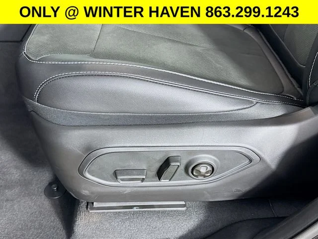 Used 2025 Black Jeep Altitude X image 18