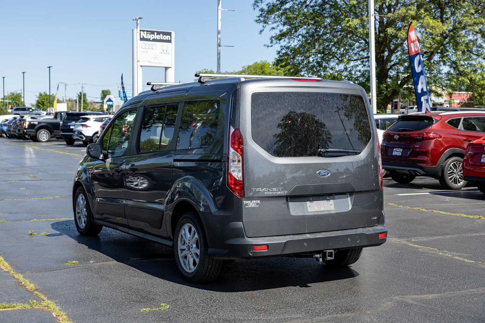 Used 2022 Magnetic Metallic Ford XL image 5