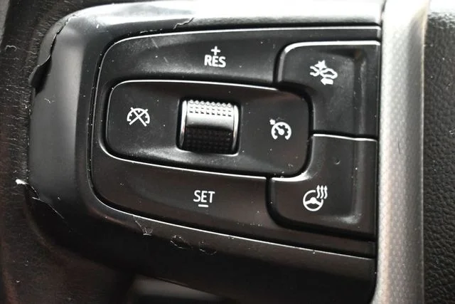 Used 2021 Black GMC Denali image 21