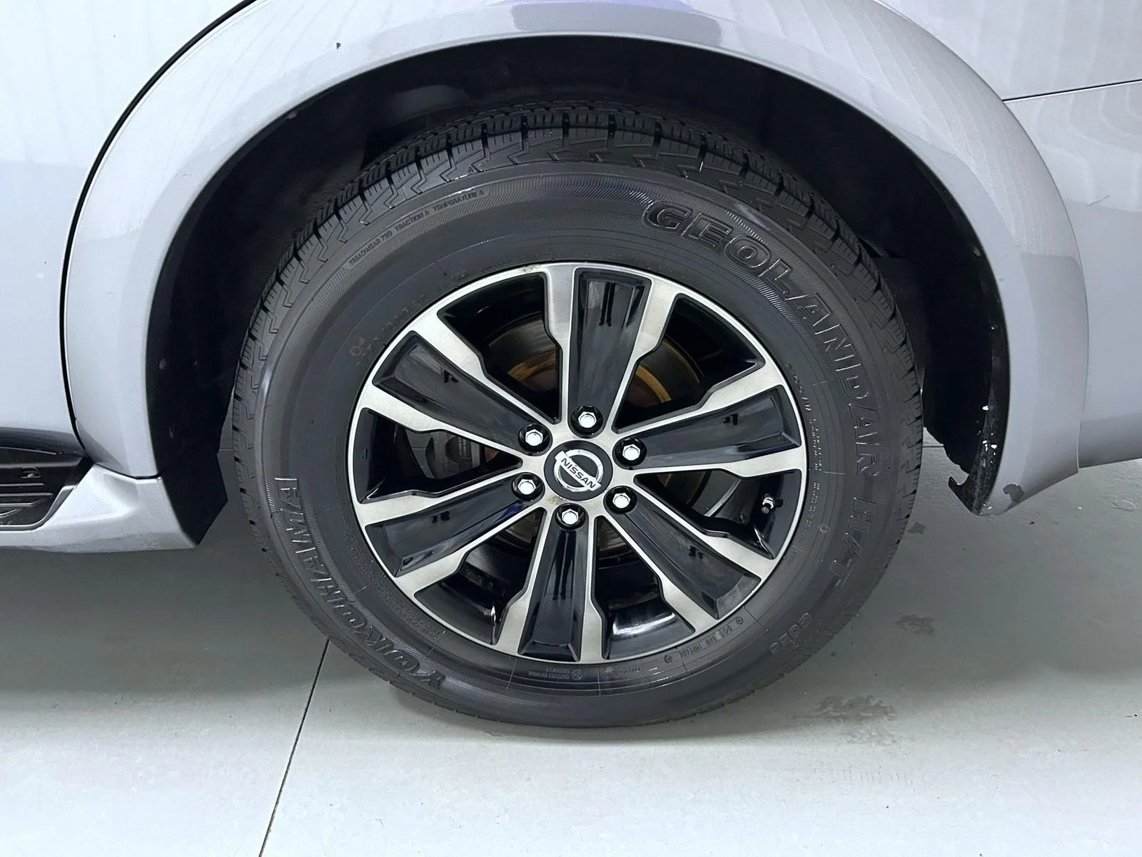Used 2019 Gray Nissan Platinum image 23